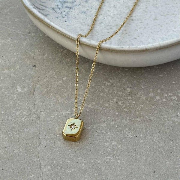 Gold Block Necklace — Tarnish Resistant