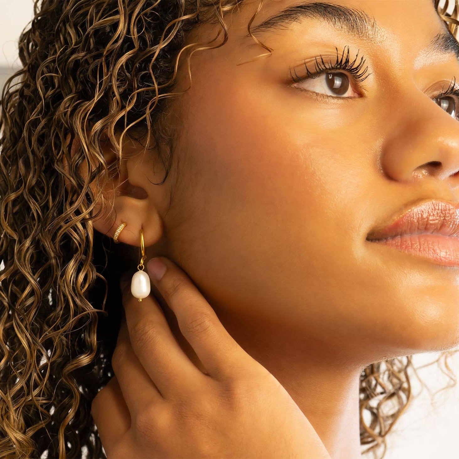 Freshwater Pearl Huggie Hoop Earrings — 18k Gold-Plated — view 2